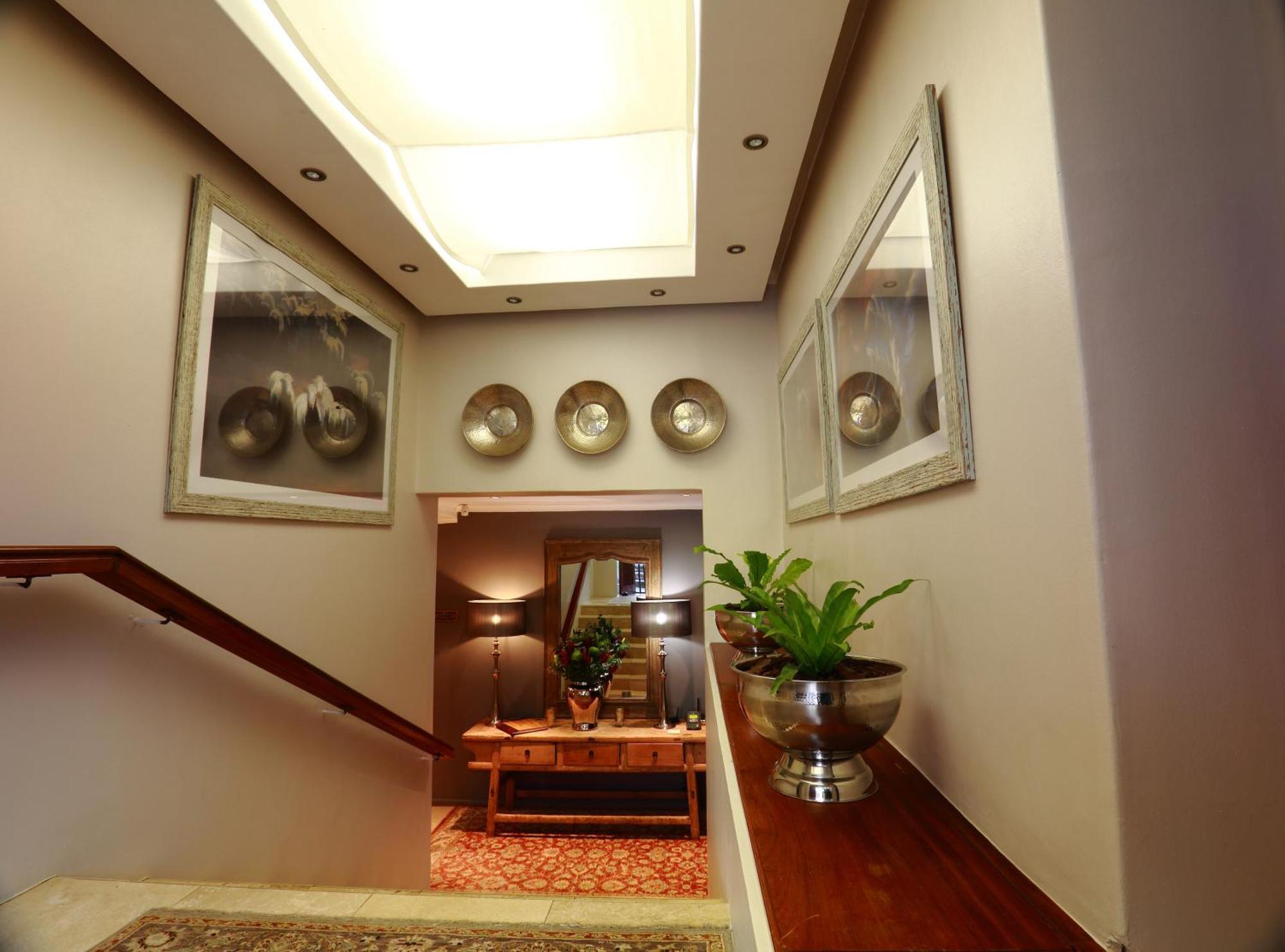 Hazelwood House Hotel สเตลเลนบอช ภายนอก รูปภาพ