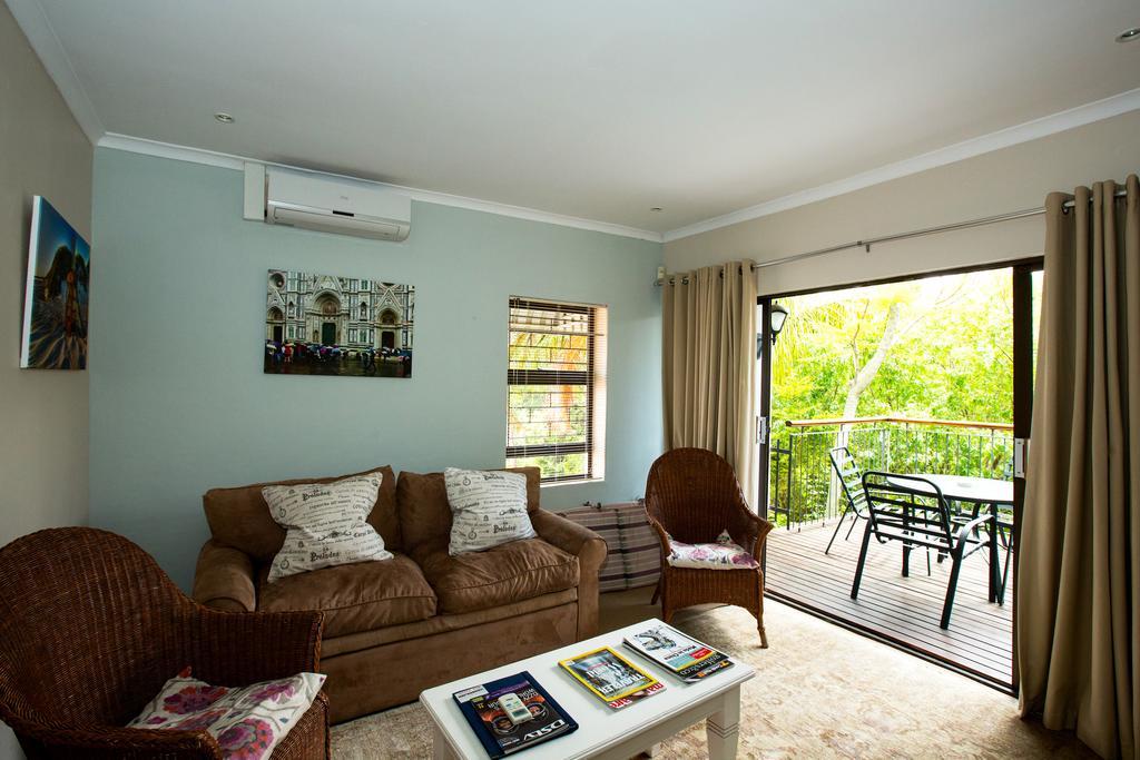 Hazelwood House Hotel สเตลเลนบอช ภายนอก รูปภาพ