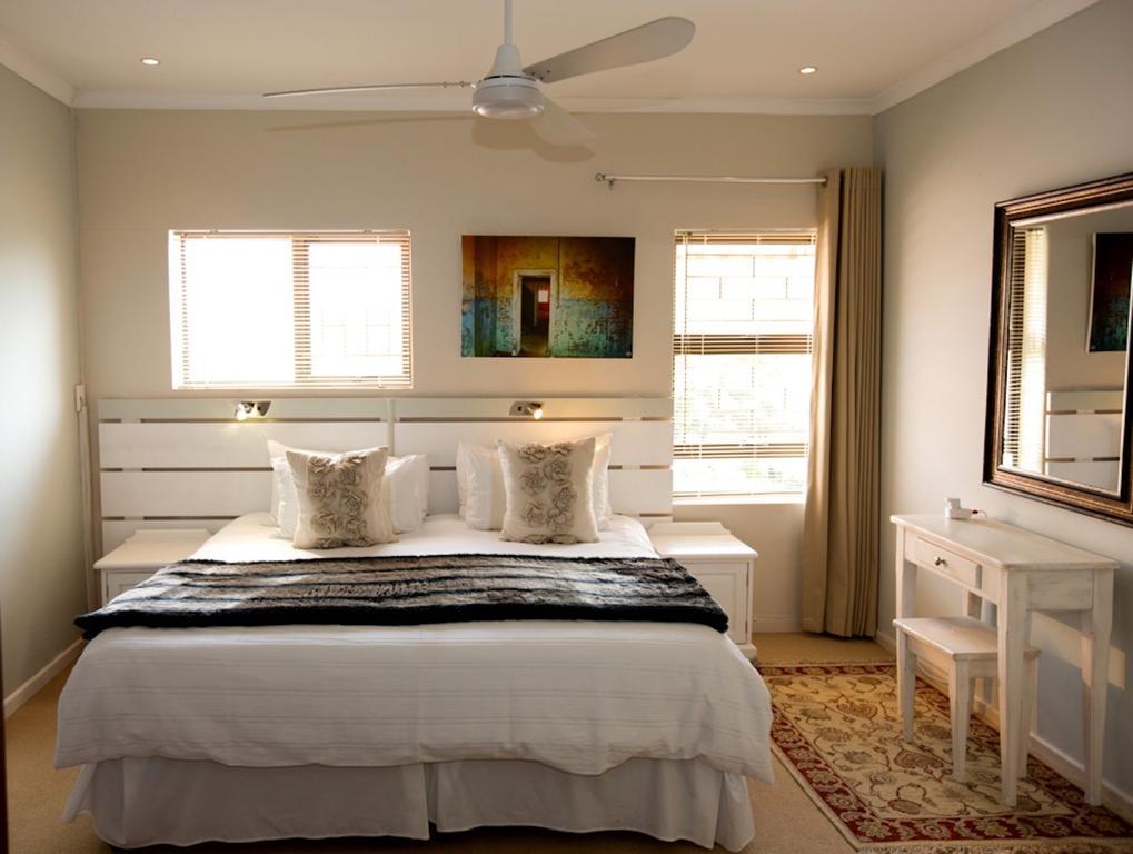 Hazelwood House Hotel สเตลเลนบอช ภายนอก รูปภาพ